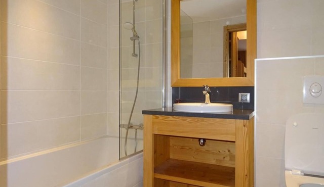 350m from ski slopes, Ground floor, tv, ski locker, 26m², Alpe d'Huez