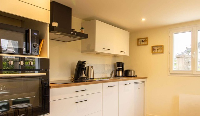 357 - Apartment with courtyard and garden, 100m from the beach