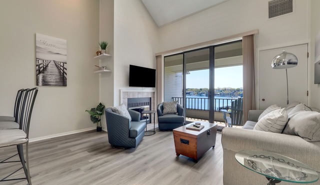#359 Scenic 2BR with Vaulted Ceilings| Pool, Hot Tub, Sauna