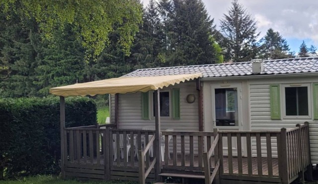 35m² Chalet, 3 bedrooms, sleeps 6, no kitchen or sanitation, Champagnac-le-Vieux