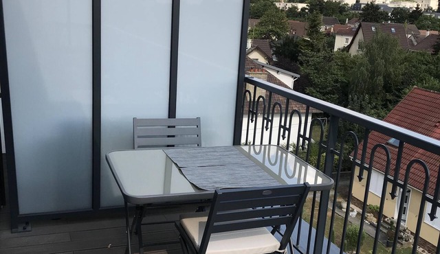 35m2 new south facing top floor with terrace