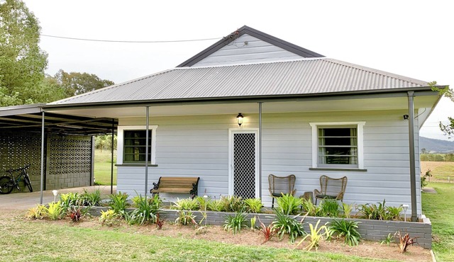 36 Acre Hideaway Hunter Valley Cottage