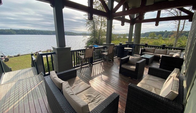 36 Acre Lakeside Estate - Experience The Gated Private Estate w/ Guest Cabins.