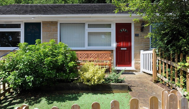 36 FERNHILL HEIGHTS, family friendly in Charmouth