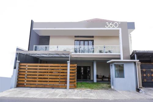 360° Guest House