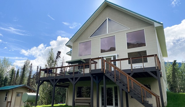 360 mountain views- Cozy cabin with room for all