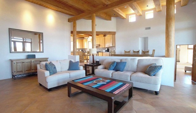 360° View Private Santa Fe Mountain Retreat
