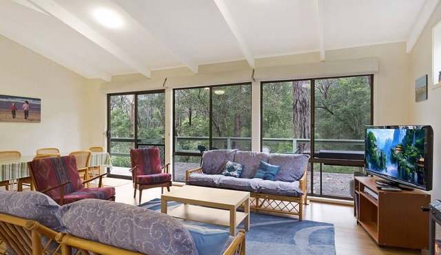 37 Coastal Court - Bush Retreat By the Sea