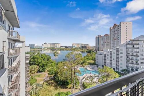 3704 Relax Unwind 2-BD 2-BA Resort Condo