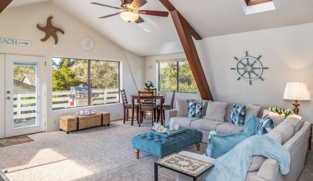 3713 Sandy Toes Cottage - Nestled Among the Trees