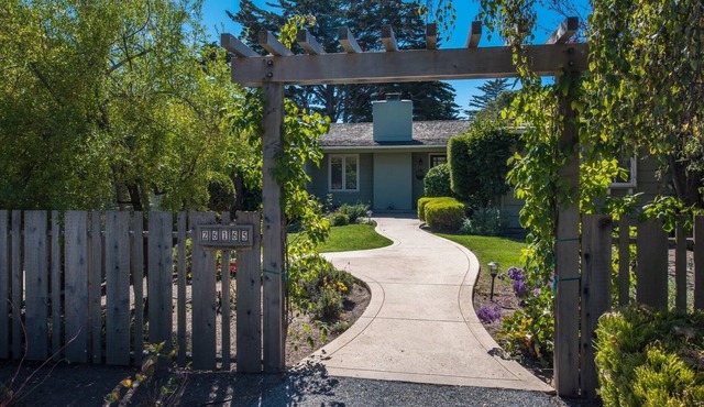 3757 Garden House Sanctuary 2 Bedroom Home by Redawning