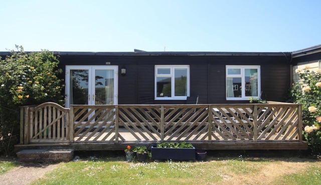 37B Medmerry Park 2 Bedroom Chalet