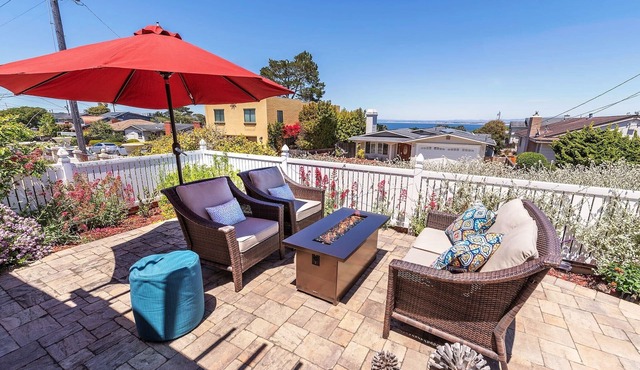 3827 Betsy's Nest - Adorable Monterey Cottage
