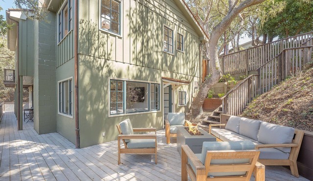 3833 Treetops - Updated, Custom Home in the Trees