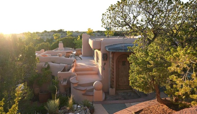 384 Calle Loma Norte