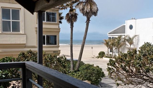 3860O Hollywood Beach Shack