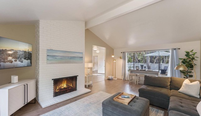 3880 Casa Azul - Near Hiking Trails, Golf & Town