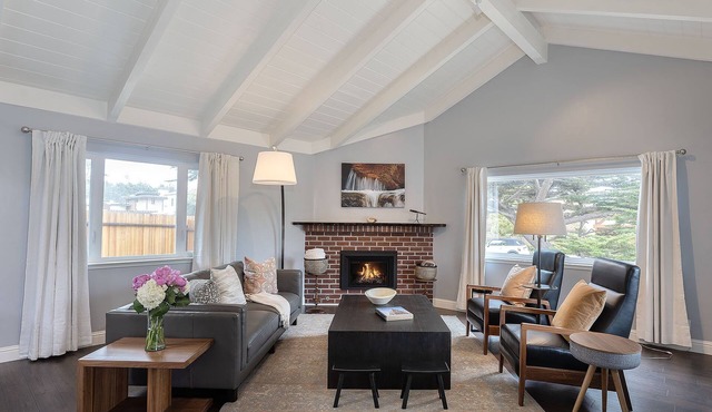 3890 Cypress Rest - Close to Golf, Walk to Beach