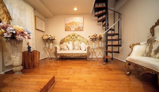 389A) Luxarious beautiful house!