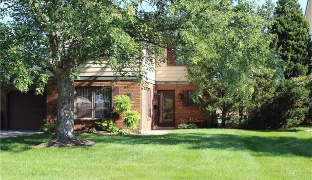 3933 S Valley Brook Drive · ✪ Ed's Englewood well furnished home ✪