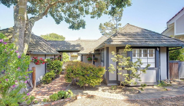 3937 Trailside Retreat - Stunning Remodeled Gem