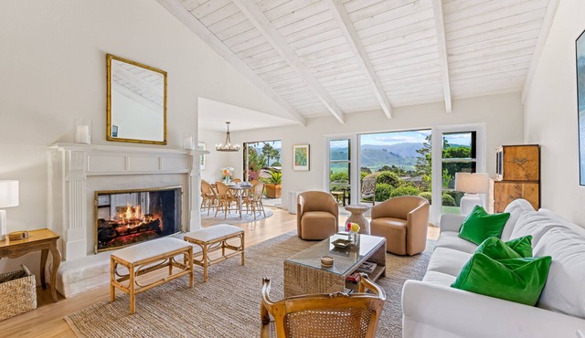 3971 La Sieste - Beautiful Garden, Mountain Views