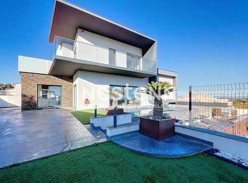 3980-Magnifique villa avec piscine