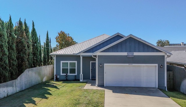 3B&2B House w/Hot Tub! .4mi to Beach,900’ to Public Boat Ramp. NO CLEANING FEE.