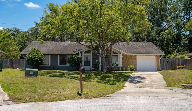 3B/2Ba Home with Commmunity Pool. 30min from Universal Studios