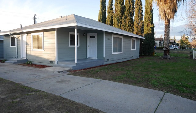 3B/2Bth + Dinning in Historical Tower District