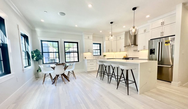 3B /3B Designer brand new light filled townhouse!