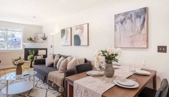 3b2.5b House in Ballard/10 mins to Green Lake