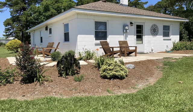 3bd, 1ba across from Pocosin Lakes Wildlife Refuge