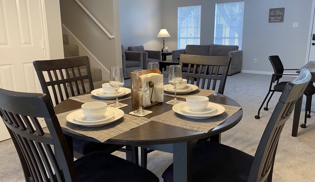 3BD/2.5 Bath Condo Houston Area