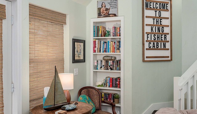 3BD-BoatRampClose-Internet-Charming-PetsAsk