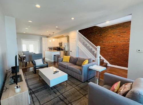 3BD Brookland Home W Parking & Metro Access