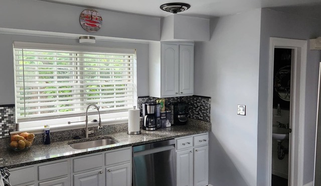 3bd Family-sized house, 5 minutes to National park, 12 minutes to the Capital.