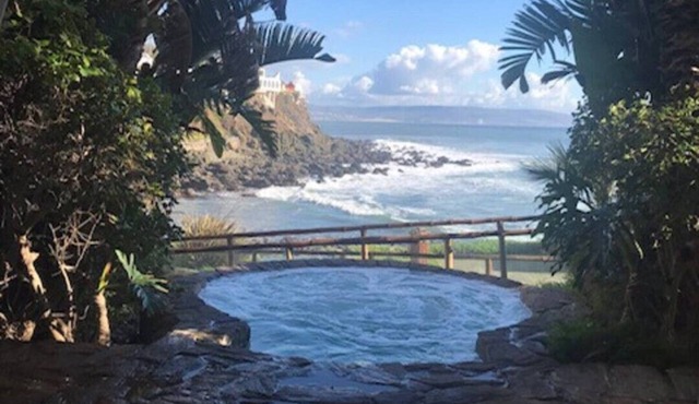 3bd, OCEAN FRONT Condo, Spectacular VIEWS!