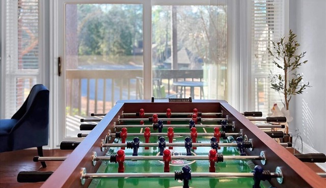 3BD Spacious Pinehurst Retreat. Pool & Arcade Games. Near Resort & Fair Barn.
