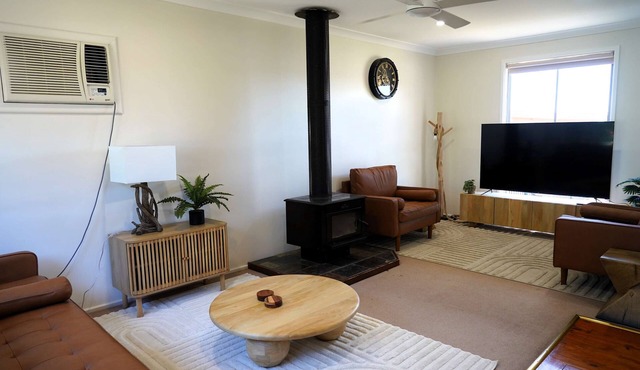 3BDR Denman Home - Budget Friendly