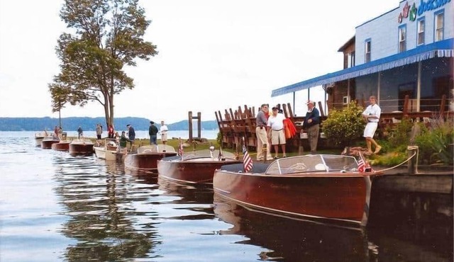 3BDR Home by Torch Lake Sandbar 11931