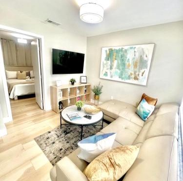 3BDR Modern -Top Location Terrace- 6 Min Airport