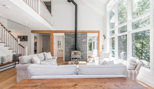 3bdrm 3 bath lakehouse in Dwight. Faces south! All day sun! Unlimited Wifi!