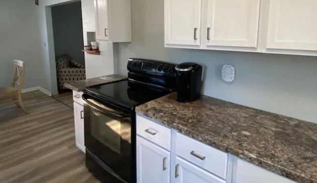 3BDRM+Pets+Fenced yard+Laundry In House