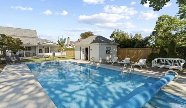 3BDRM Salt Water Pool N Hot Tub