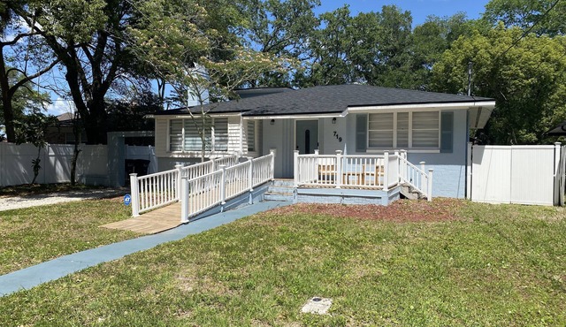 3Bed, 2 Bath San Marco house on