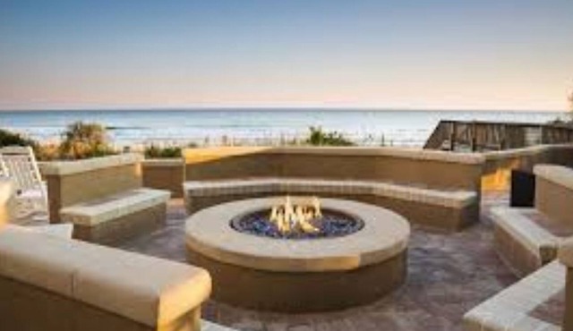 3Bed/2Bath Deluxe Unit, Ocean Boulevard!