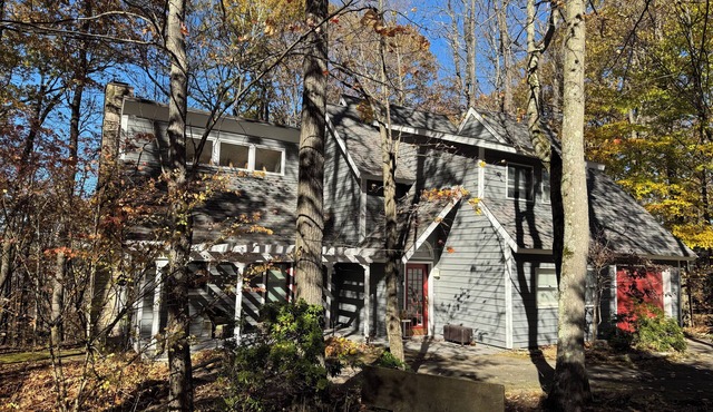 3bed 3bath sleeps 8 @ Hidden Valley is a ski in-out oasis steps for the action.