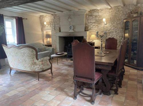 3Bedrooms-Sleeps6-WiFi-Fireplace