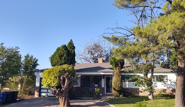 3BR, 1 & 3/4 BA, 1 Car Garage Newly Remodeled House in NEHT's